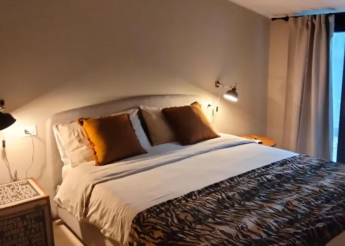 Rota's House Iii Πανσιόν 4*